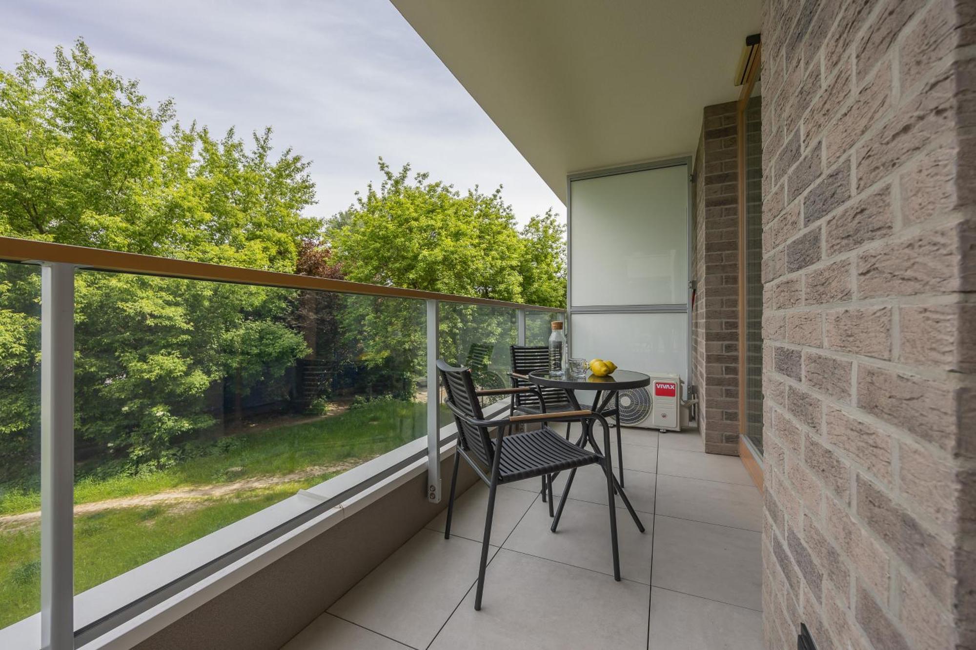 Domaniewska With Parking Mokotow By Renters Prestige Apartament *