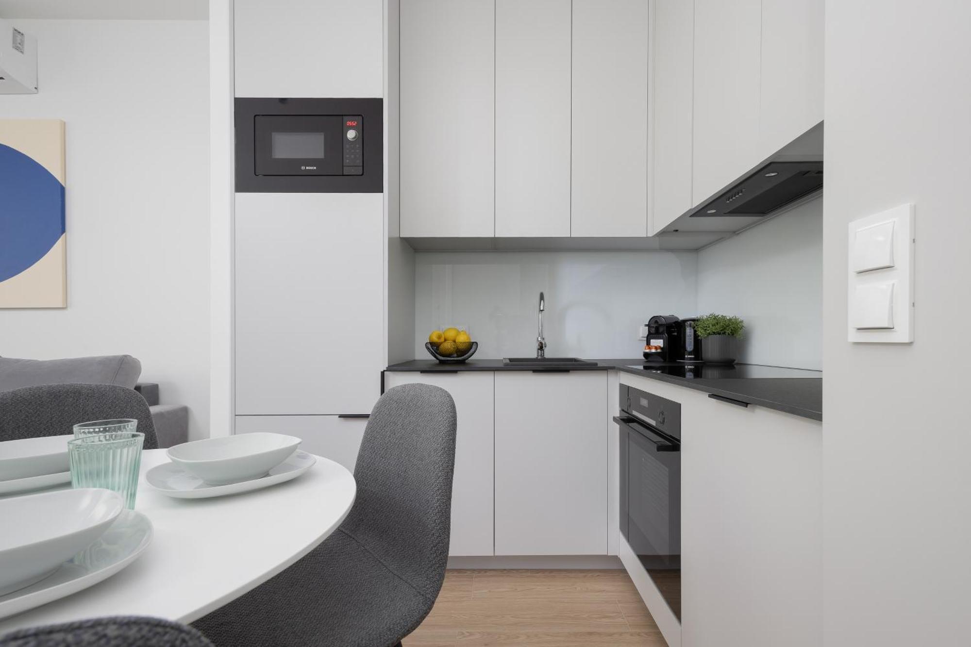 Domaniewska With Parking Mokotow By Renters Prestige Apartament Warszawa