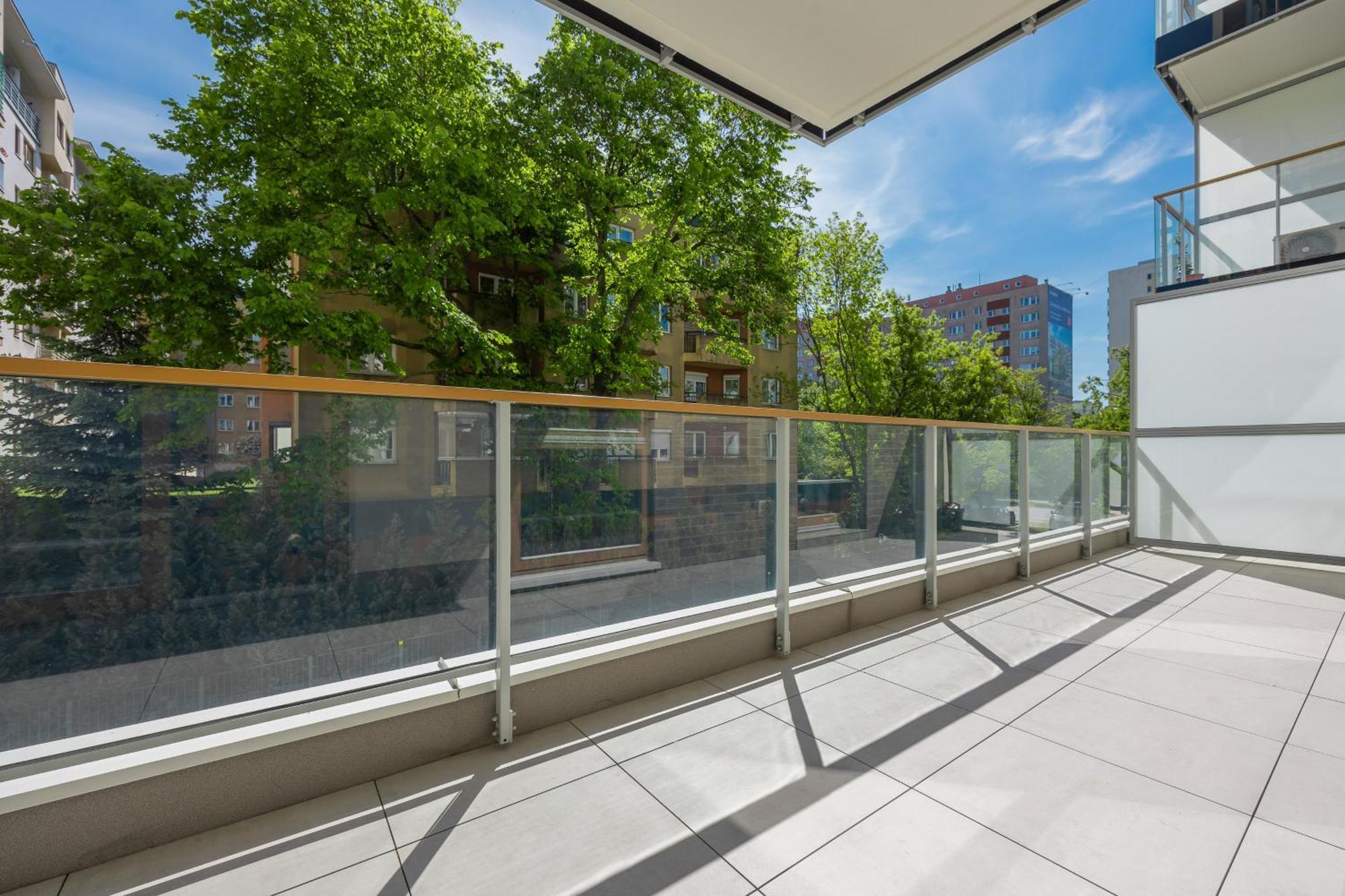 Domaniewska With Parking Mokotow By Renters Prestige Apartament *