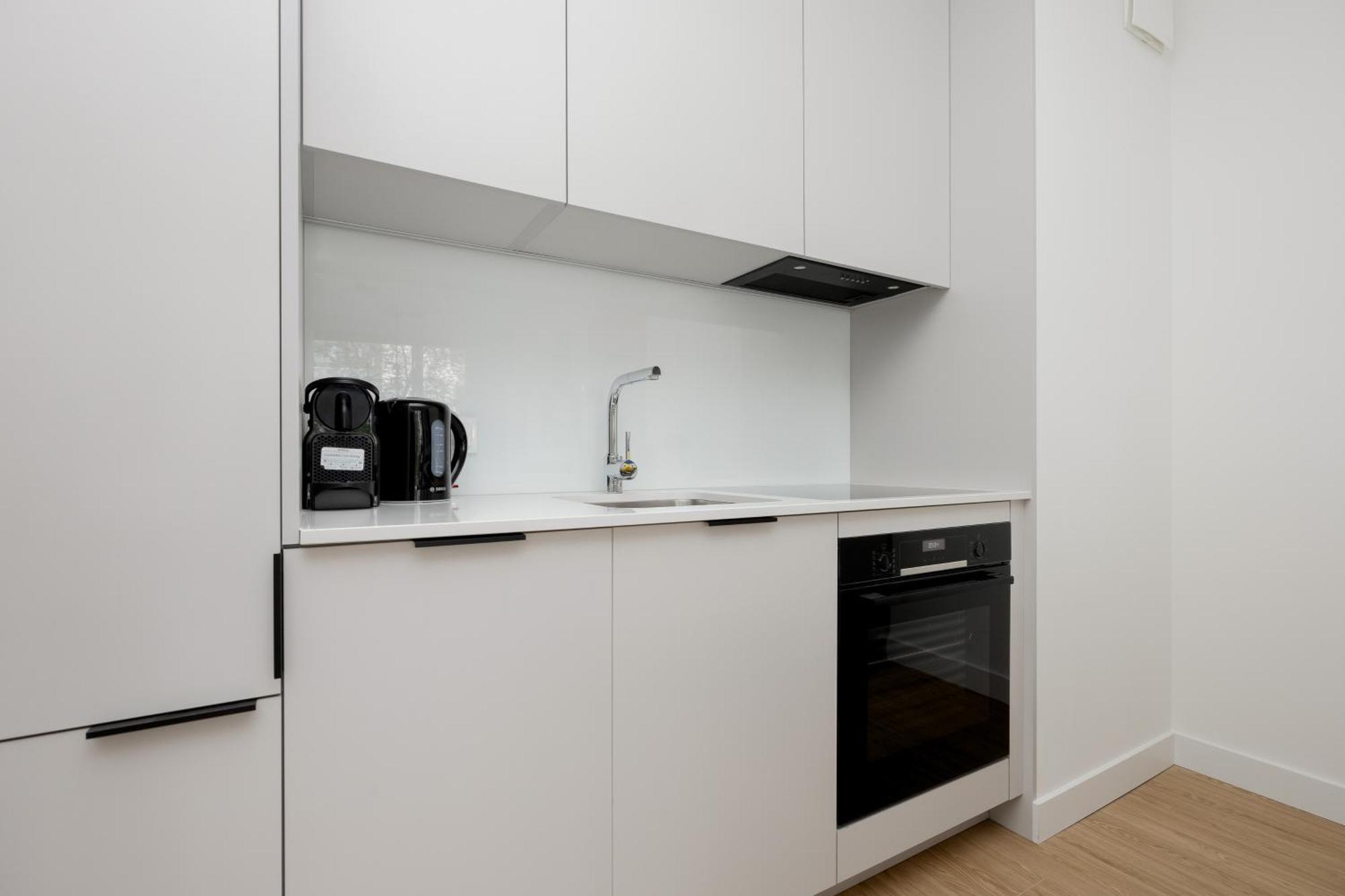 Domaniewska With Parking Mokotow By Renters Prestige Apartament *